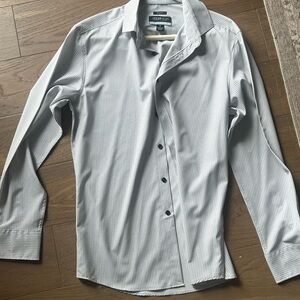 Two Kenneth Cole Men's Slim Dress Shirts. White & Gray Checkered & Blue Floral